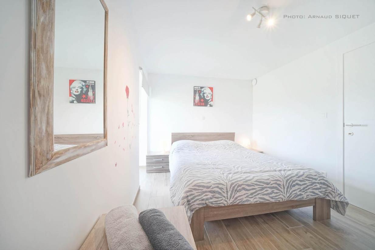 Gite Familial Ferme Des Aujes Falaen Onhaye Exterior foto